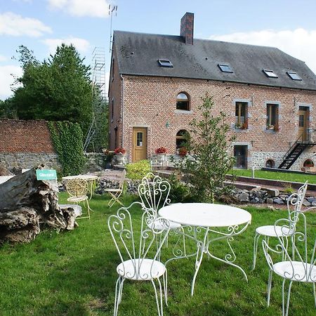Aux Logis De La Solre Panzió Ferrière-la-Petite Kültér fotó
