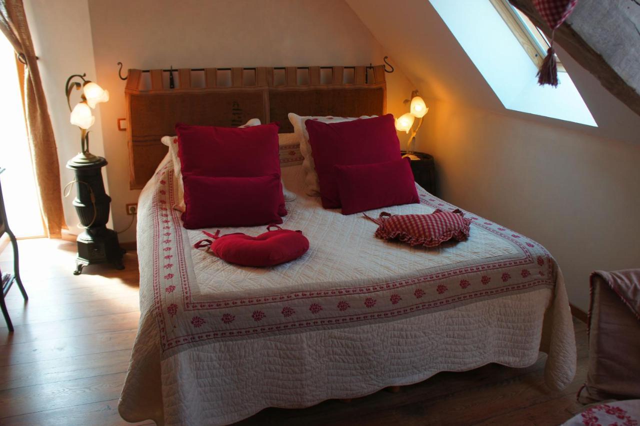 Aux Logis De La Solre Panzió Ferrière-la-Petite Kültér fotó